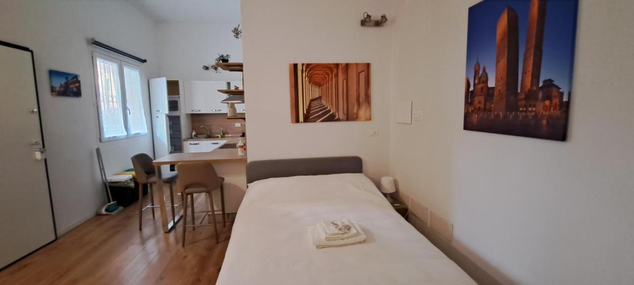 Piazza La Veneta New Very Close To The Center University And Hsorsola Bolonia Exterior foto