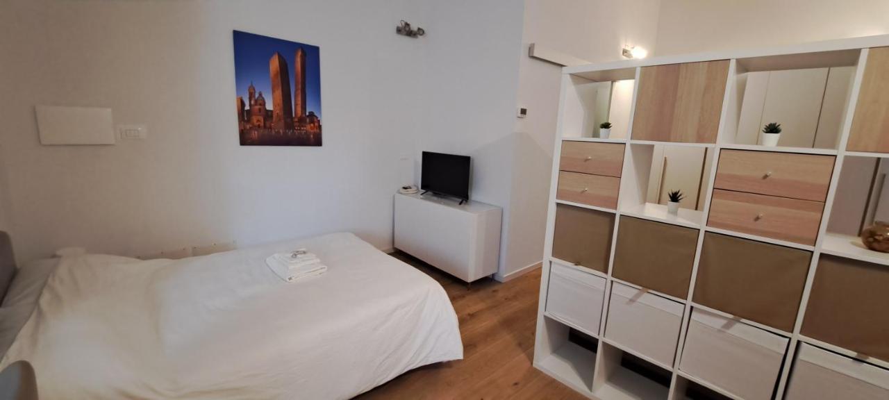 Piazza La Veneta New Very Close To The Center University And Hsorsola Bolonia Exterior foto
